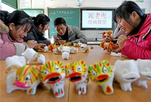 淮南：非遺“泥老虎”進(jìn)校園